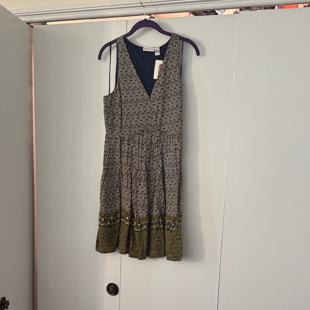 Elegant Patterned Sleeveless Dress